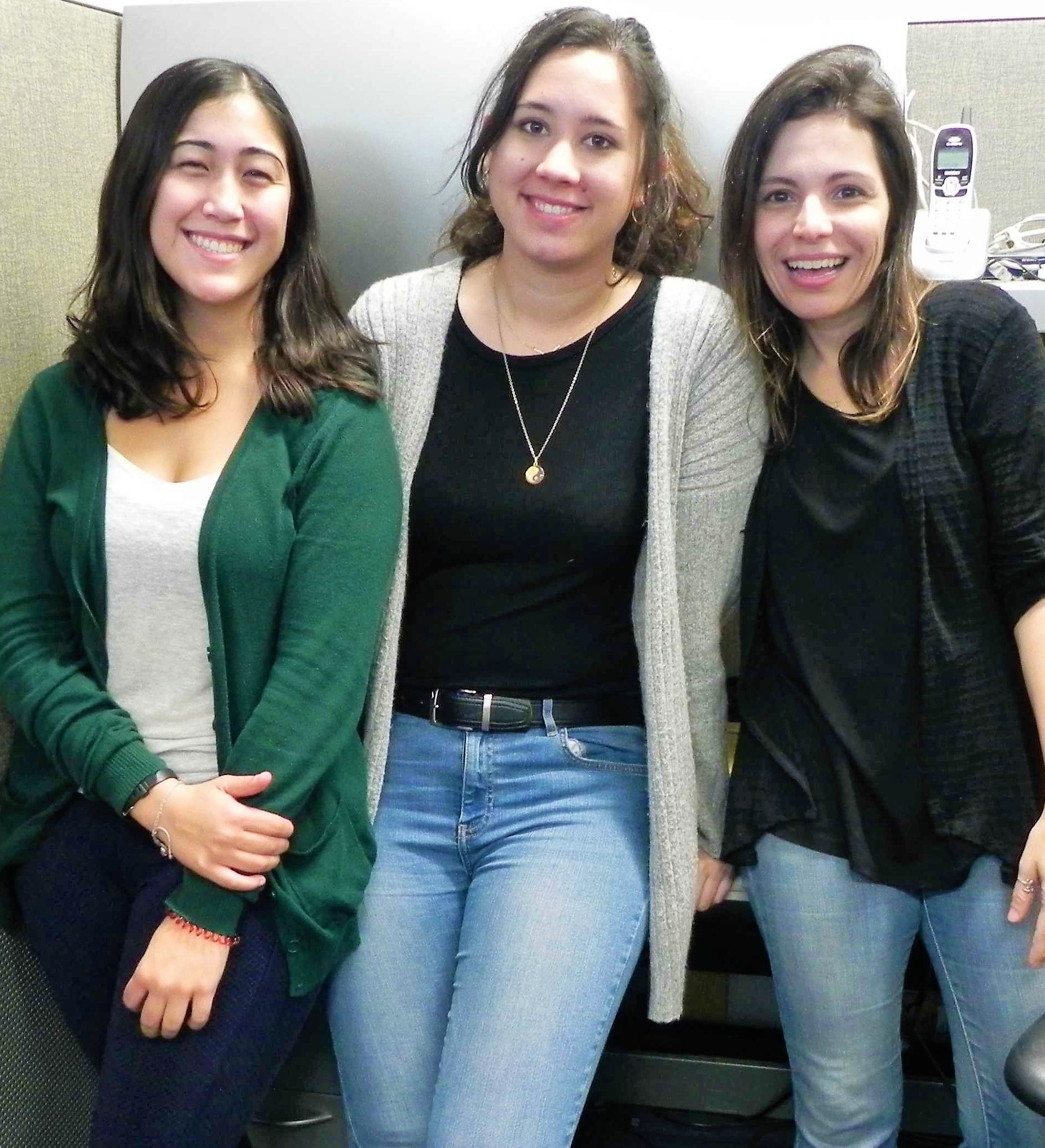 Dr. Peixoto and her students Natascha-Sophie Varona (middle) and Emilia Burke (left). (Jose Franco/UC Davis)